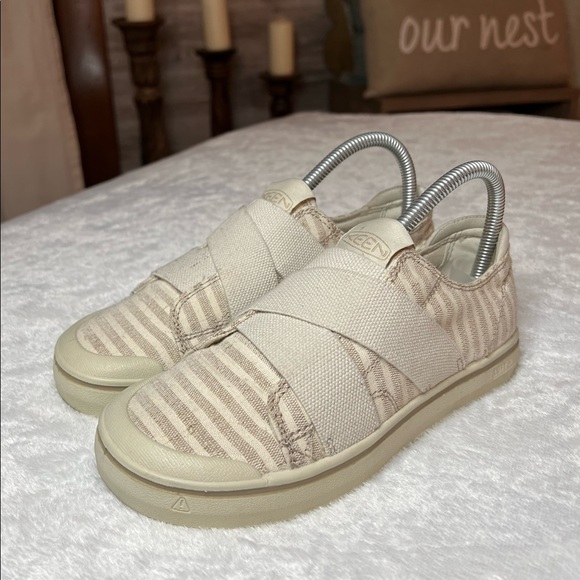 KEEN “Elsa” Tan Striped Slip On Sneaker 6.5 - Picture 10 of 16